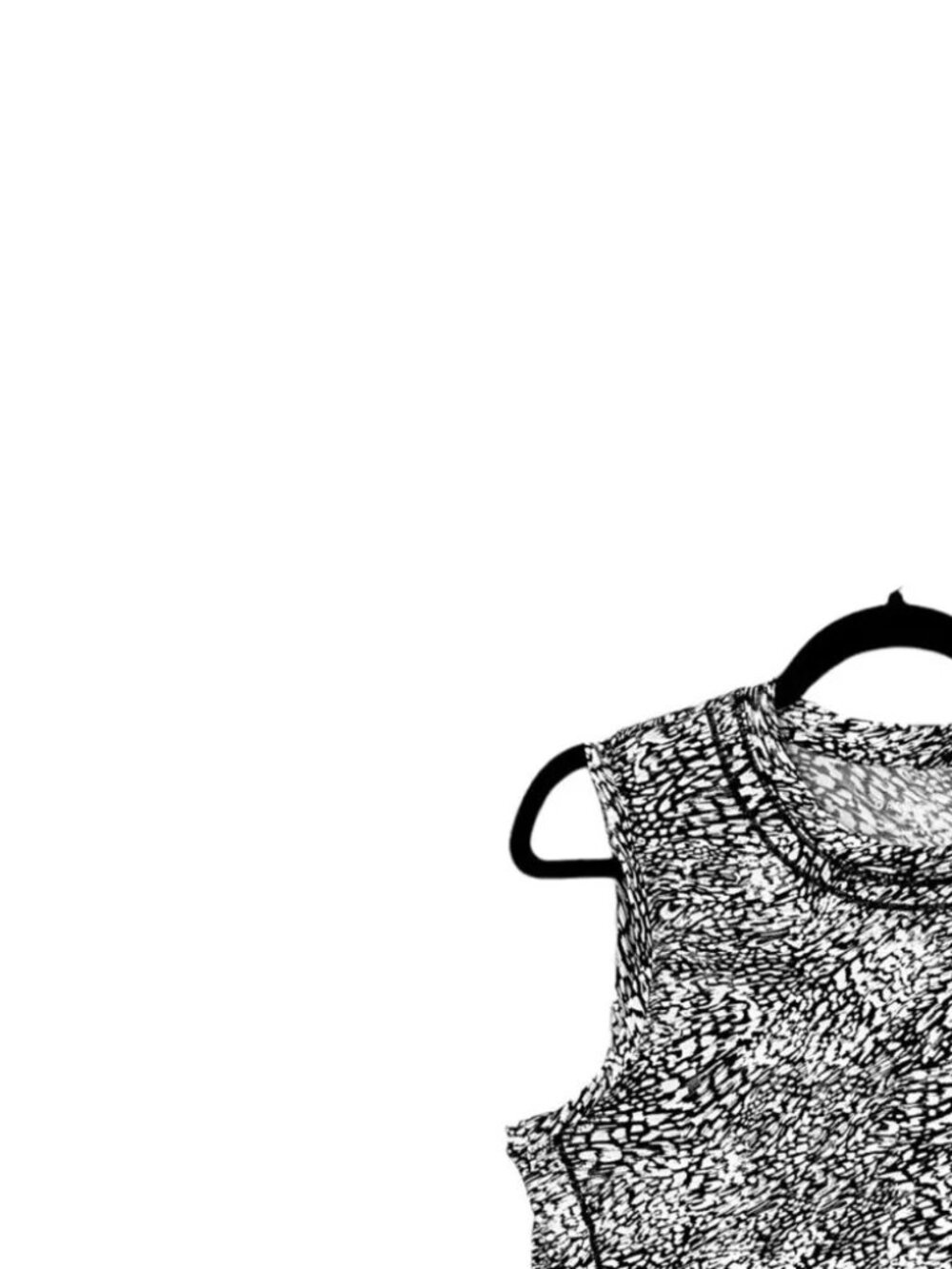 Athleta Pacifica Illume UPF Relaxed Tank - Picture 3 of 6